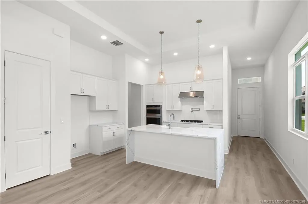 Photo 8 at 435 SE Via Sangro, Port St. Lucie