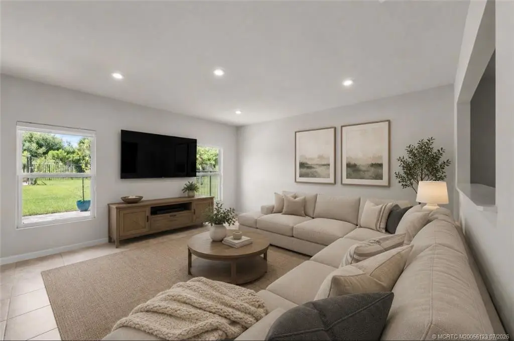 Photo 4 at 359 Clementine Road, Fort Pierce
