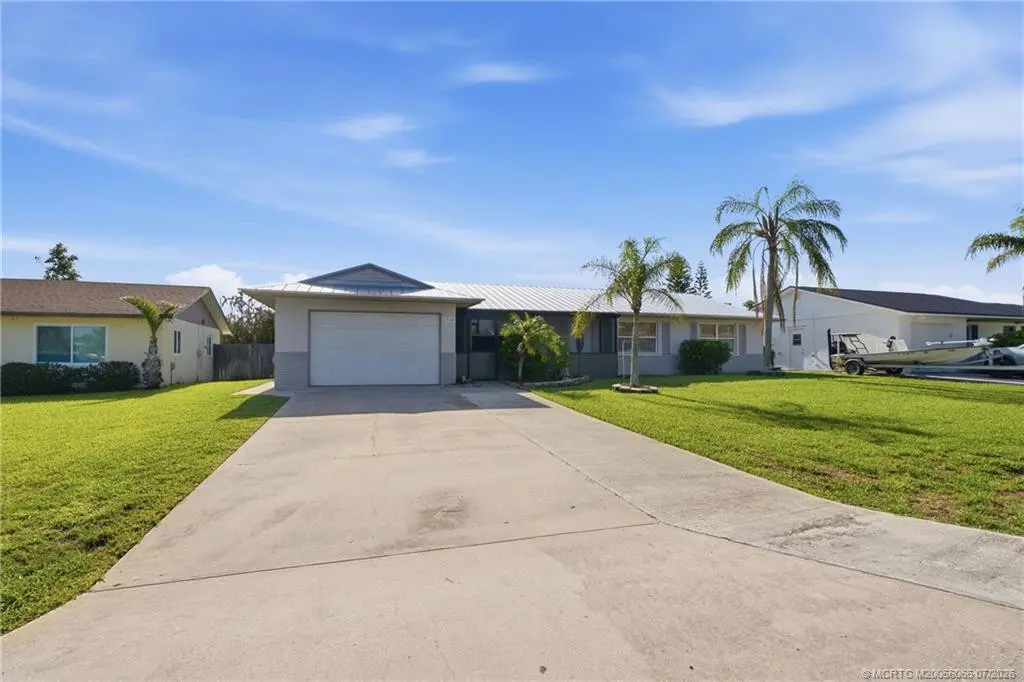 Photo 2 at 2509 NE 18th Lane, Jensen Beach