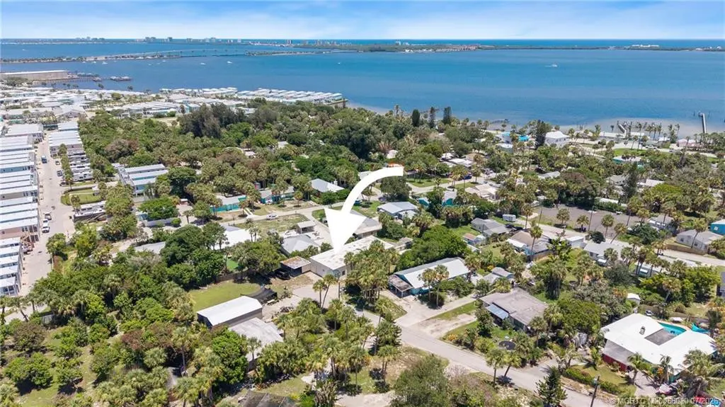 Photo 4 at 2653 NE Palm Avenue, Jensen Beach