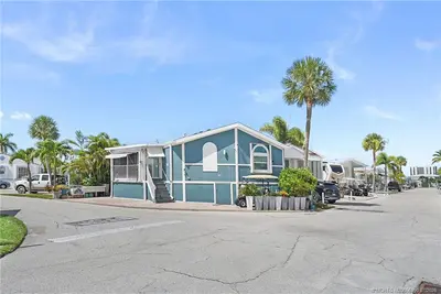 867 Nettles Boulevard, Jensen Beach – Manufactured Home for sale
