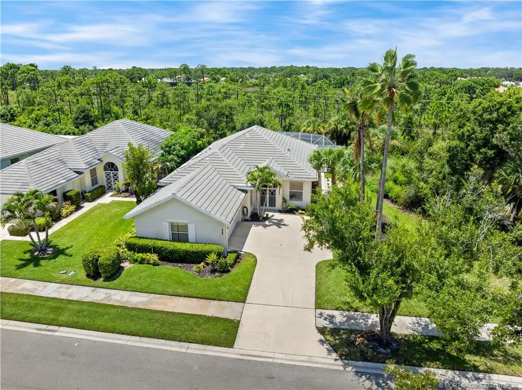 Photo 3 at 4969 SE Heartleaf Terrace, Hobe Sound
