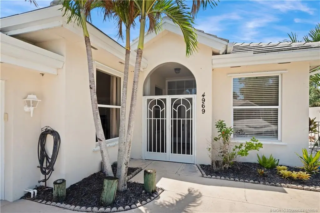 Photo 6 at 4969 SE Heartleaf Terrace, Hobe Sound