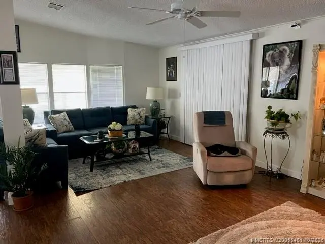 Photo 8 at 6201 Holly Lane, Lantana