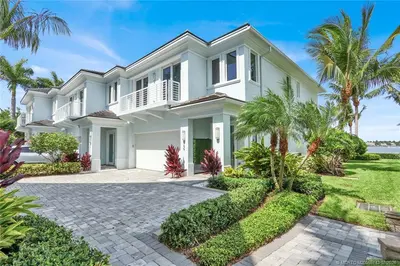 104 Water Club, North Palm Beach – Villa for sale
