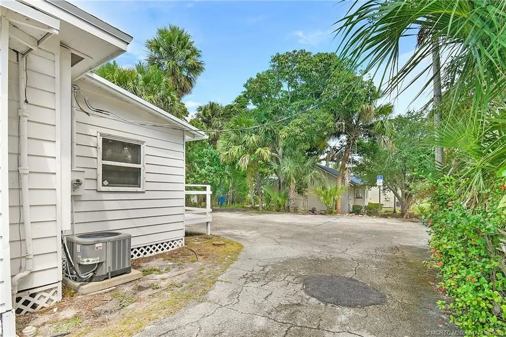 Photo 4 at 309 SE Denver Avenue, Stuart