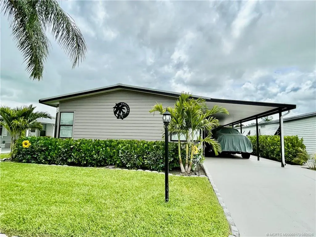 Photo 2 at 14350 SW Sand Wedge Drive, Indiantown