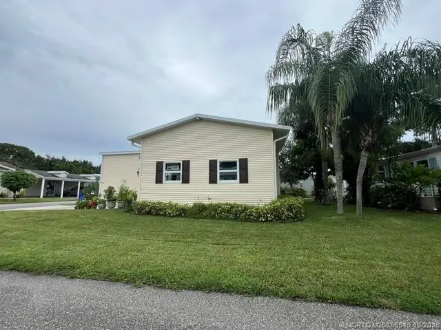 Photo 2 at 2555 Pga Boulevard 425, Palm Beach Gardens
