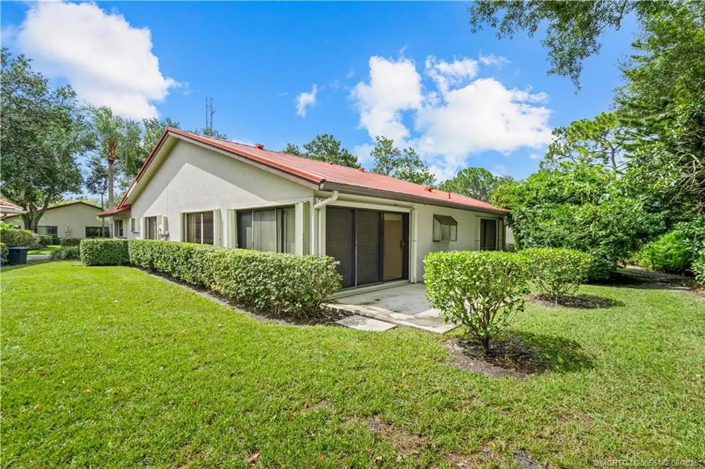 Private backyard at 2600 SW Willowood Circle, Palm City