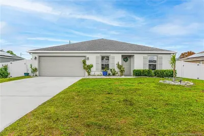 549 SW Prado Avenue, Port St. Lucie – sold