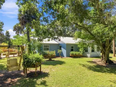 1895 39th Avenue, Vero Beach – Single Family Residence for sale