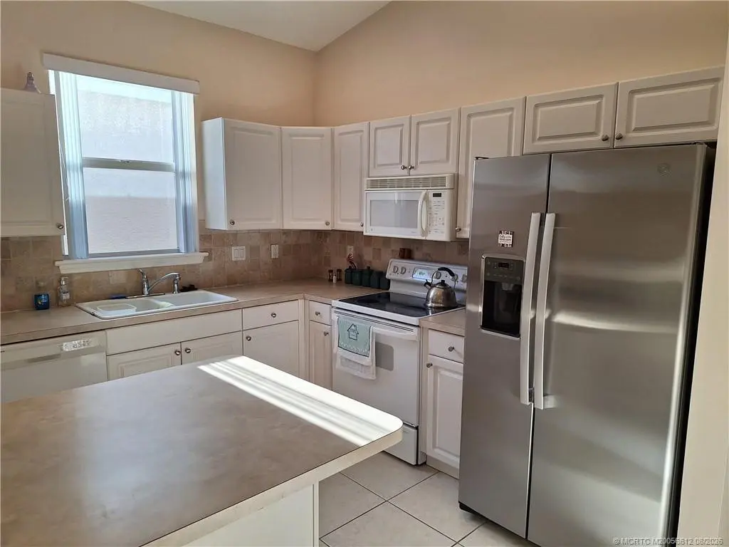 Photo 3 at 1589 SE Tidewater Place, Stuart
