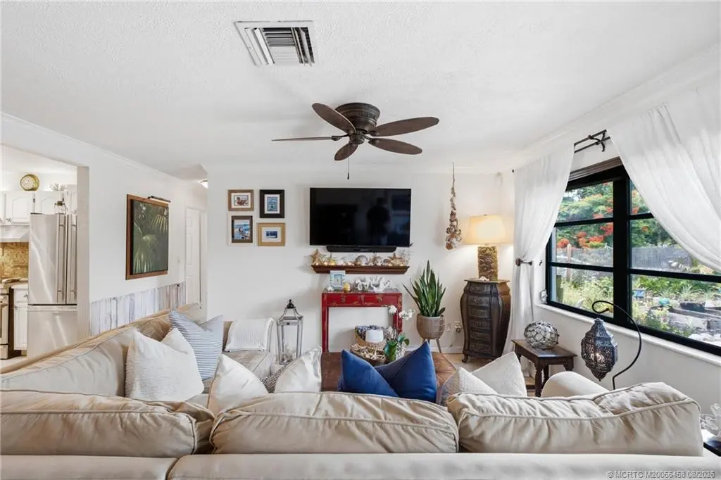 Photo 5 at 411 SE Krueger Parkway, Stuart