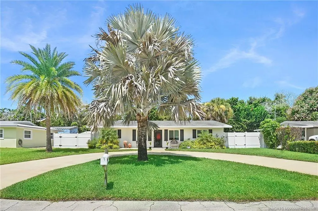 Photo 2 at 4121 NE Cheri Drive, Jensen Beach