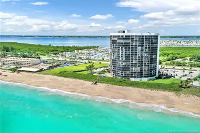9650 S Ocean Drive 709, Jensen Beach – Condominium for sale