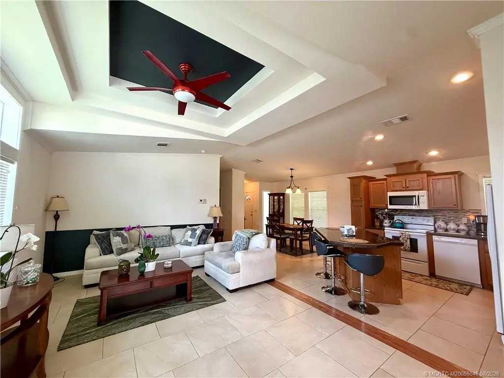 Photo 5 at 4046 3rd Court, Lantana