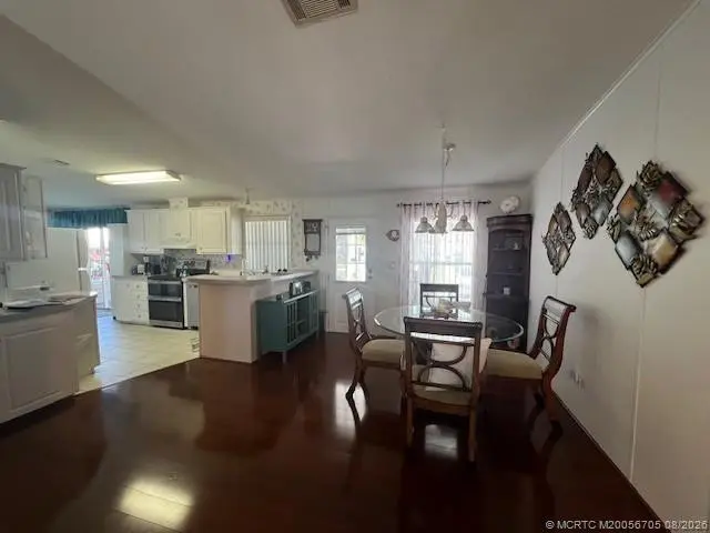 Photo 2 at 6225 Holly Lane, Lantana