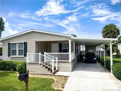 4185 2nd Court, Lantana – Manufactured Home for sale