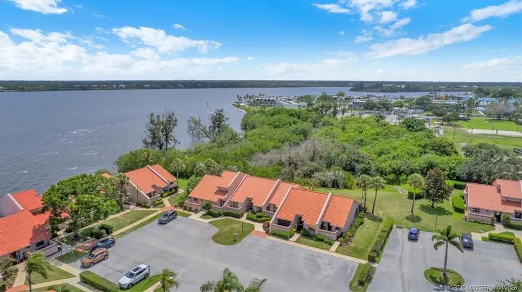 Photo 3 at 3535 SE Sandpiper Circle, Port St. Lucie