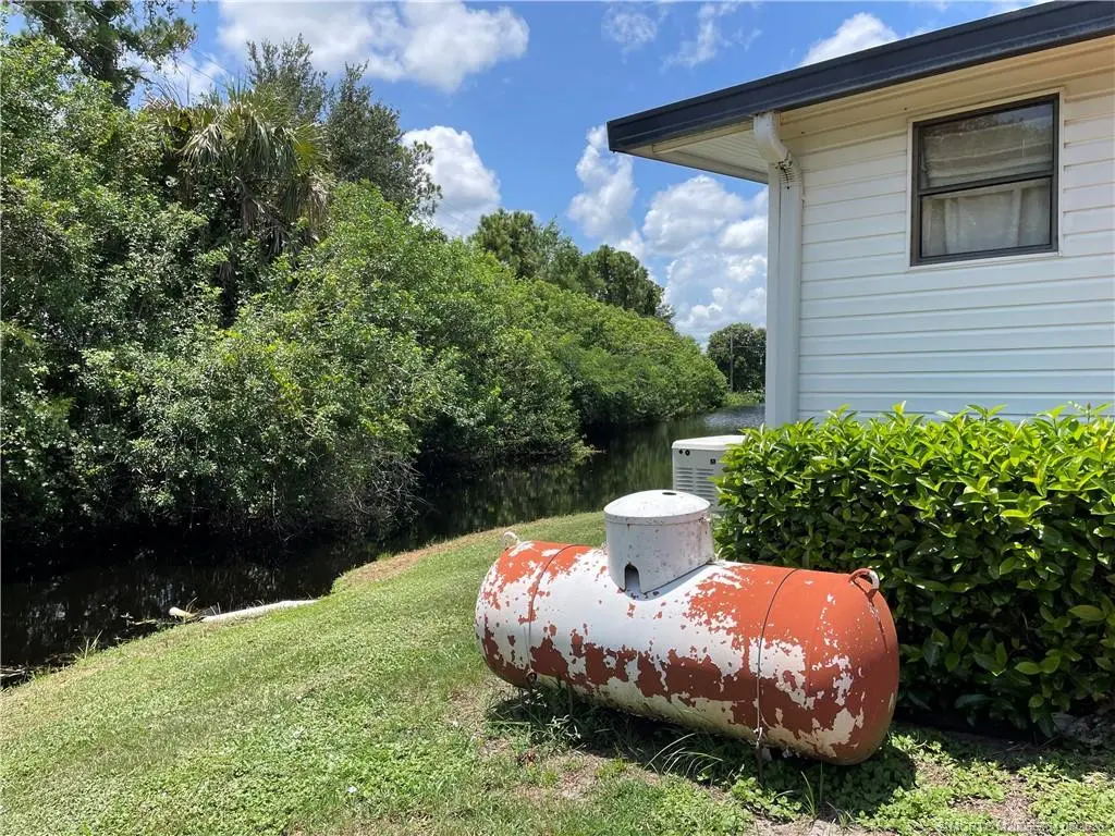 Photo 5 at 14711 SW Divot Drive, Indiantown