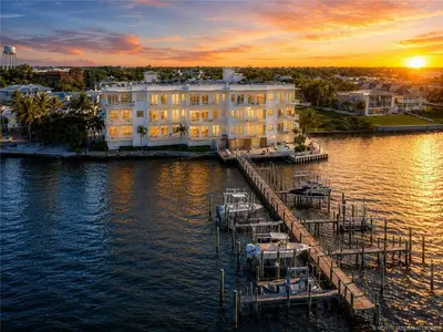 51 SE Seminole Street 205, Stuart – Condominium for sale