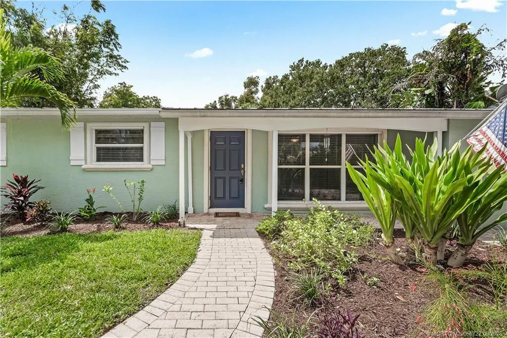 Photo 5 at 502 SE Edgewood Drive, Stuart