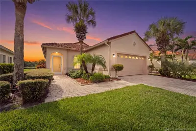 313 NW Alana Avenue, Port St. Lucie – sold