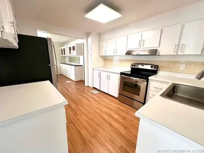 6250 Ficus Lane, Lantana – Mobile Home for sale
