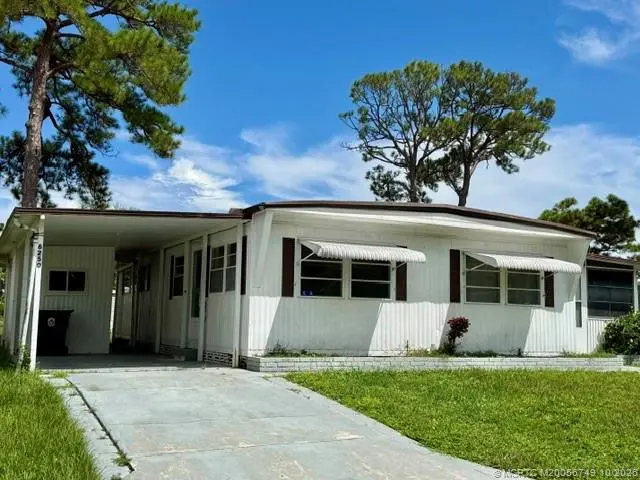 Photo 2 at 6250 Ficus Lane, Lantana