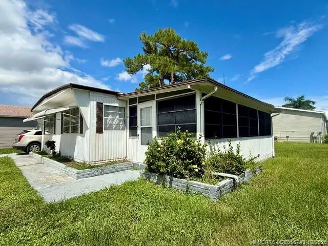 Photo 8 at 6250 Ficus Lane, Lantana