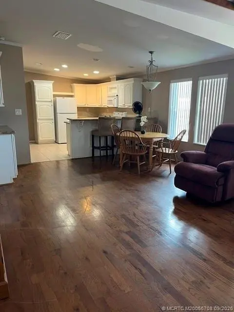 Photo 7 at 4080 5th Avenue, Lantana