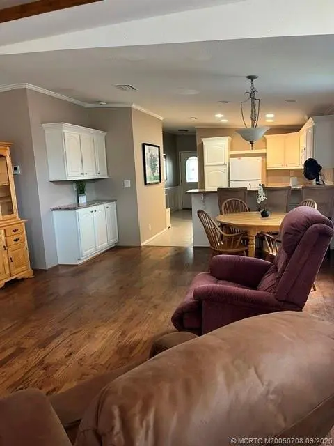 Photo 8 at 4080 5th Avenue, Lantana