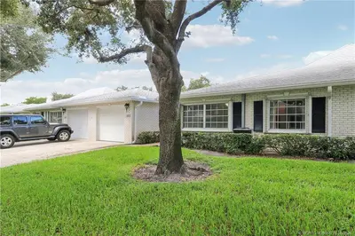 10083 42nd Terrace 123, Boynton Beach – sold