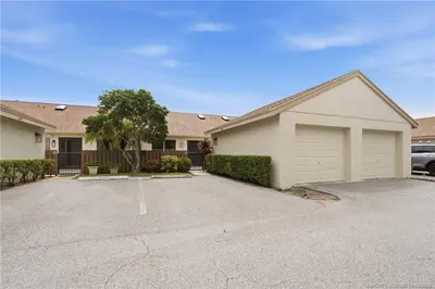 1454 SW Silver Pine Way 101C, Palm City – Condominium for sale