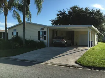16447 SW Two Wood Way P-15, Indiantown – Manufactured Home for sale
