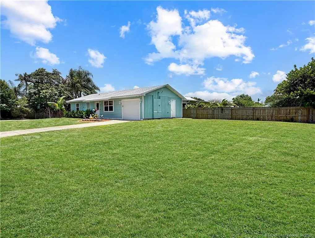 Photo 2 at 4436 SE Beckett Avenue, Stuart