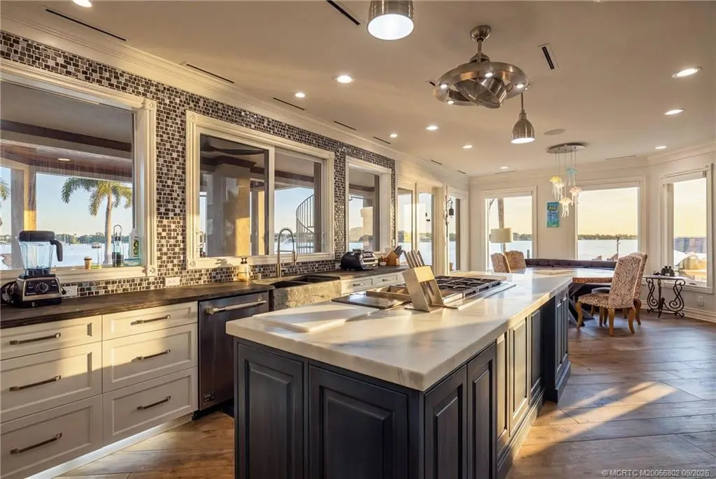 Photo 8 at 661 SW Bay Pointe Circle, Palm City