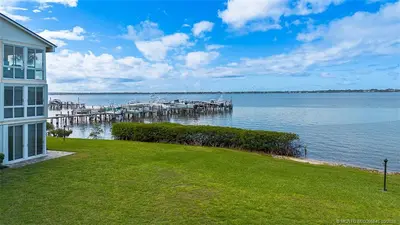2370 NE Ocean Boulevard C106, Stuart – Condominium for sale