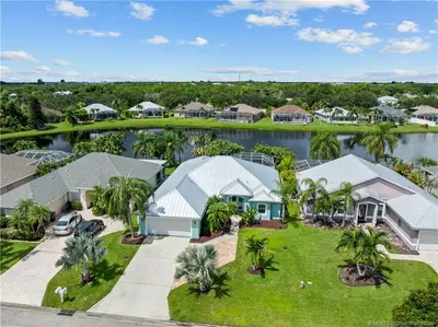 356 NW Emilia Way, Jensen Beach – Single Family Residence for sale