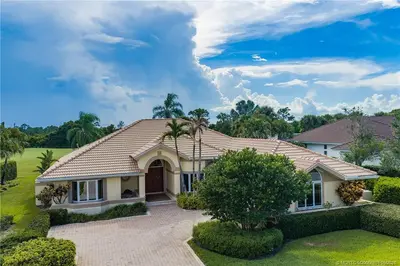 11586 SE Plandome Drive, Hobe Sound – Single Family Residence for sale