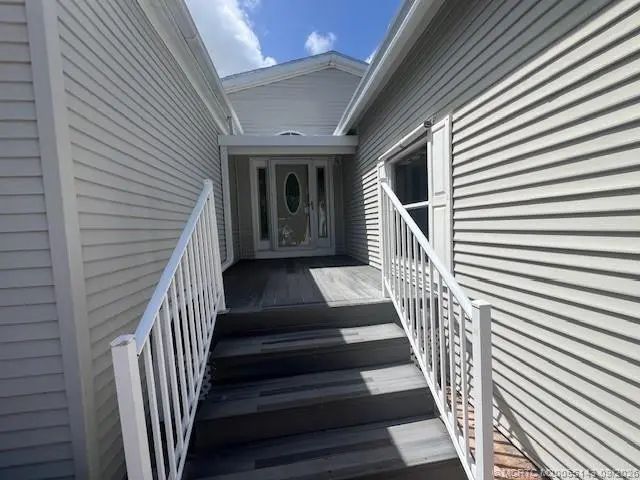 Photo 4 at 6299 Birch Lane, Lantana