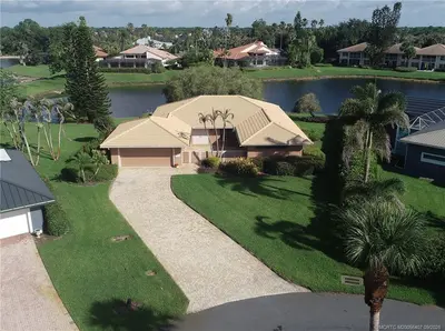 4478 SW Fenwick Lane, Palm City – Single Family Residence for sale