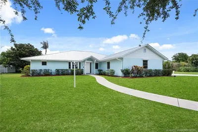 507 NE Silver Oak Terrace, Jensen Beach – Single Family Residence for sale