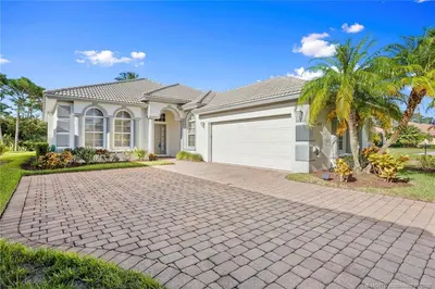 4607 NW Red Bay Circle, Jensen Beach – sold