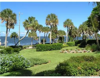10205 S Indian River Drive, Fort Pierce – Single Family Residence for sale