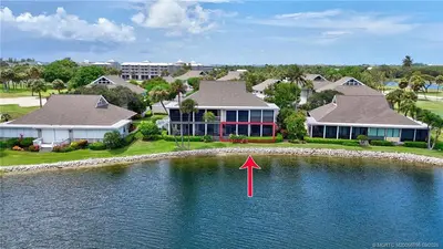 311 NE Golfview Circle, Stuart – Condominium for sale