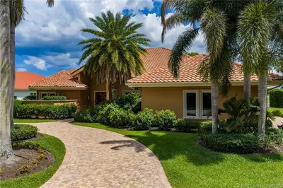 11670 SE Plandome Drive, Hobe Sound – Single Family Residence for sale
