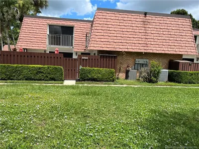 2964 SW Sunset Trace Circle, Palm City – Townhouse for sale