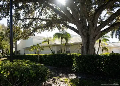 2425 SW Foxpoint Trail, Palm City – Villa for rent