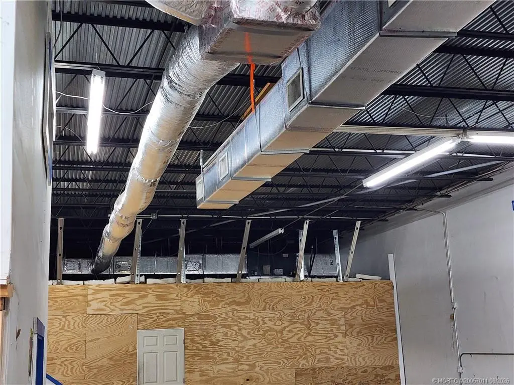 Back room is a/c'd at 403 SE Monterey Road, Stuart